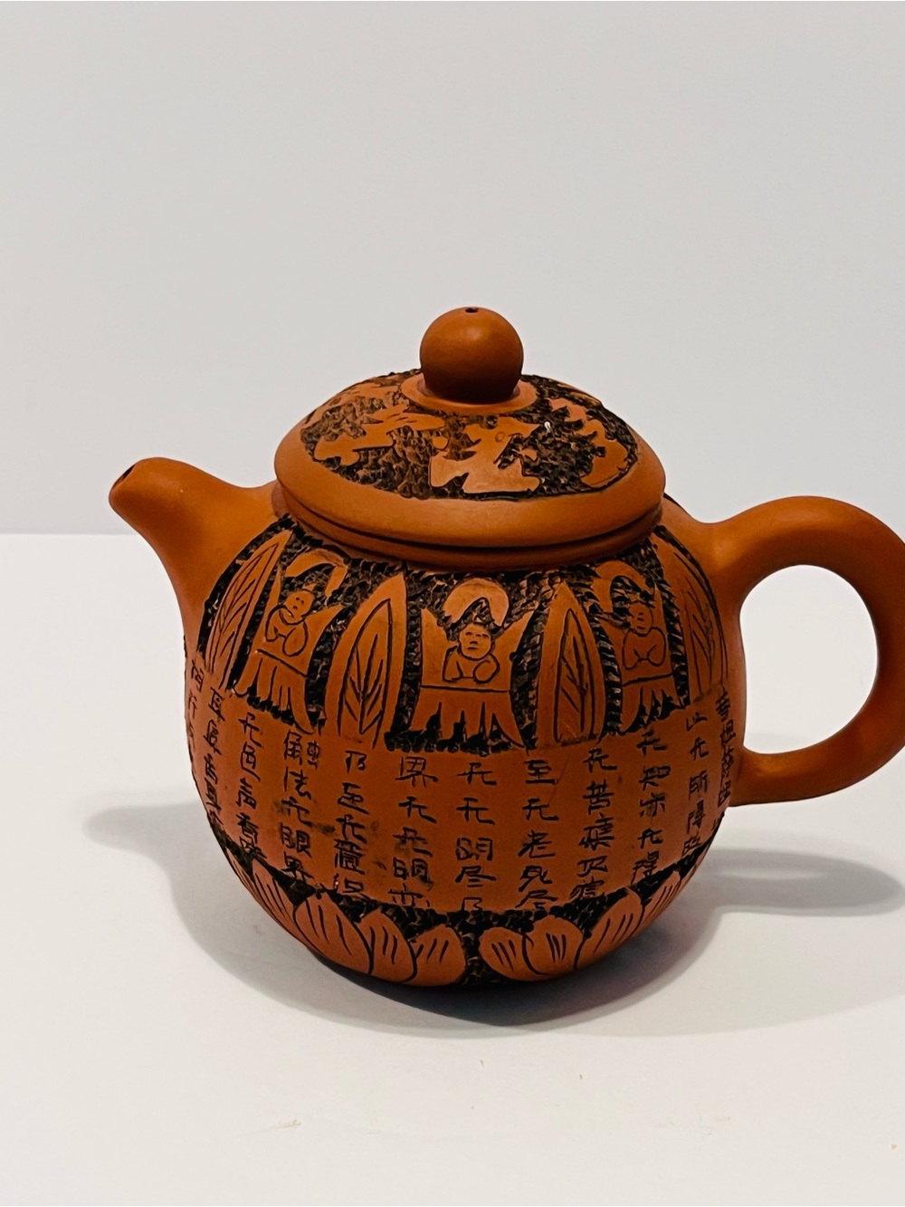 Yixing Purple Clay Zisha Teapot by Jingzhow Gu Signed